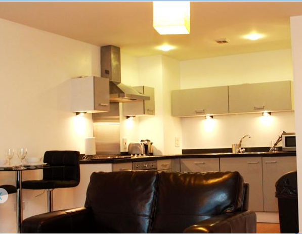 Rotana Apartments Salford Quays Sofa
